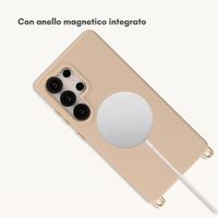 Selencia Cover posteriore Rivièra con MagSafe con ganci rimovibili Samsung Galaxy S25 Ultra - Milky Latte