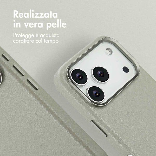 Accezz Cover in Pelle con MagSafe Apple iPhone 17 Pro - Light Grey