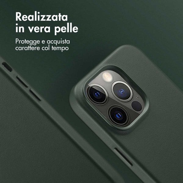 Accezz Cover in Pelle con MagSafe Apple iPhone 14 Pro - Cedar Green