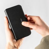 Accezz Cover in pelle 2 in 1 con MagSafe Samsung Galaxy A36 / A56 - Onyx Black