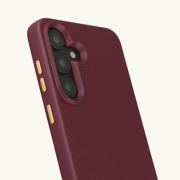 Selencia Cover posteriore Rivièra con MagSafe con ganci rimovibili Samsung Galaxy S25 / S24 - Bold Burgundy