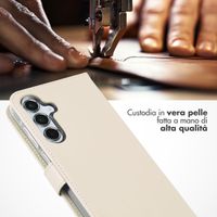 Selencia Cover a libro in vera pelle Samsung Galaxy A55 - Greige