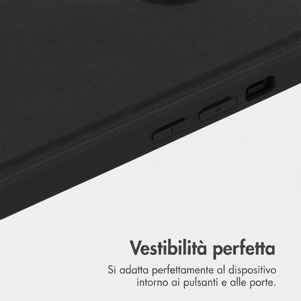 Accezz Backcover Edge con MagSafe Apple iPhone 15 - Nero