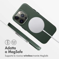 Accezz Cover in Pelle con MagSafe Apple iPhone 13 Pro - Cedar Green