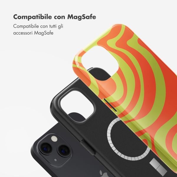 Selencia Cover posteriore Vivid con MagSafe Apple iPhone 13 - Wavy Swirl Orange Fern