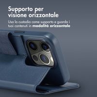 Accezz Cover in pelle 2 in 1 con MagSafe Apple iPhone 15 Pro - Nightfall Blue