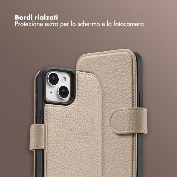 Selencia Cover Riva con MagSafe e cordino Apple iPhone 15 - Beige