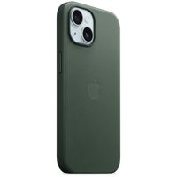 Apple Cover Posteriore FineWoven con MagSafe Apple iPhone 15 - Evergreen