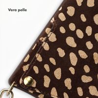 Selencia Nova cover posteriore in vera pelle con portacarte Apple iPhone 15 Pro - Fawn Chic