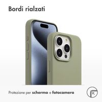 Accezz Cover in silicone liquido con MagSafe Apple iPhone 15 Pro - Cooper Green