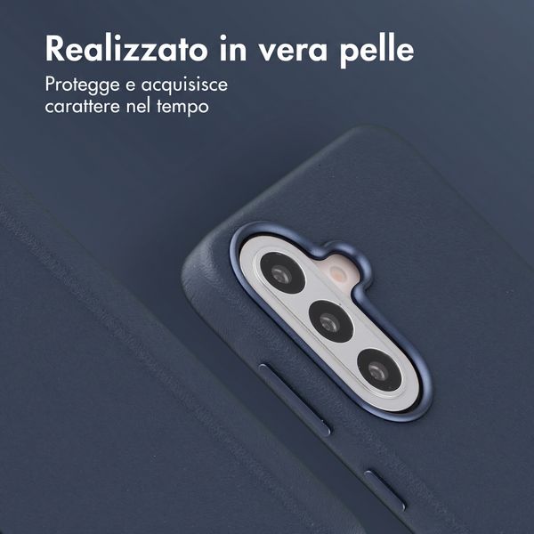 Accezz Cover in Pelle con MagSafe Samsung Galaxy A57 (5G) - Nightfall Blue