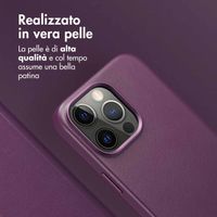Accezz Cover in pelle 2 in 1 con MagSafe Apple iPhone 15 Pro Max - Heath Purple