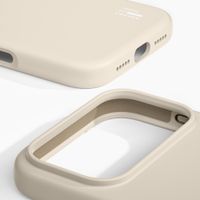 iDeal of Sweden Cover in silicone con MagSafe Apple iPhone 17 Pro Max - Cloud Dancer