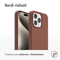 Accezz Cover in silicone liquido con MagSafe Apple iPhone 15 Pro Max - New Tea Brown