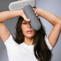 Beats Altoparlante Wireless Bluetooth Pill x Kim Kardashian - Dark Gray