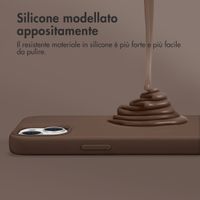 Accezz Cover in silicone liquido con MagSafe Apple iPhone 16 Plus - New Tea Brown