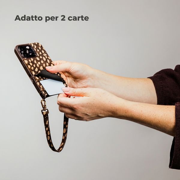 Selencia Nova cover posteriore in vera pelle con portacarte Apple iPhone 15 - Fawn Chic
