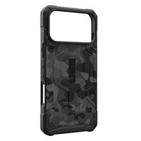 UAG Cover Posteriore Pathfinder con MagSafe Apple iPhone 17 Pro Max - Midnight Camo