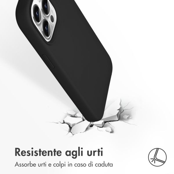 Accezz Cover in silicone liquido con MagSafe Apple iPhone 13 Pro - Nero