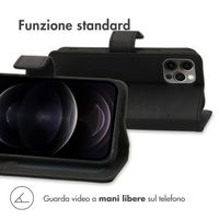 imoshion Cover a libro di Lusso Apple iPhone 12 (Pro) - Nero
