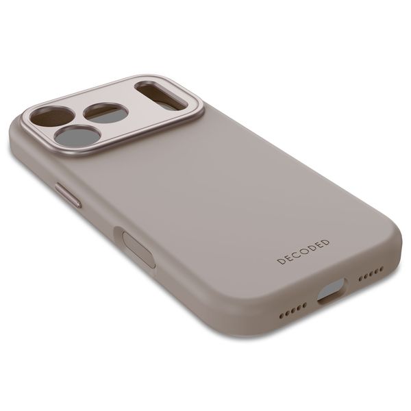 Decoded Cover in Silicone MagSafe Apple iPhone 17 Pro - Soft Taupe