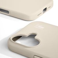 iDeal of Sweden Cover in silicone con MagSafe Apple iPhone 17 - Cloud Dancer
