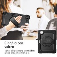 Accezz Cover Posteriore Resistente con tracolla Apple iPad Pro 11 (2025) M5 / (2024) M4 - Nero