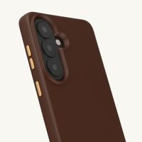 Selencia Cover posteriore Rivièra con MagSafe con ganci rimovibili Samsung Galaxy S26 - Choco Brown