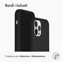 Accezz Cover in silicone liquido con MagSafe Apple iPhone 12 (Pro) - Nero
