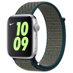 Apple Cinturino Nike Sport Loop Apple Watch | 44/45/46/49 mm - Hyper Crimson / Neptune Green