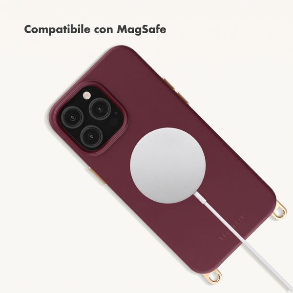 Selencia Cover posteriore Rivièra con MagSafe con ganci rimovibili Apple iPhone 13 Pro - Bold Burgundy