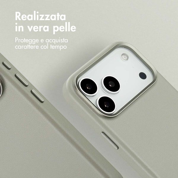 Accezz Cover in Pelle con MagSafe Apple iPhone 17 Pro Max - Light Grey