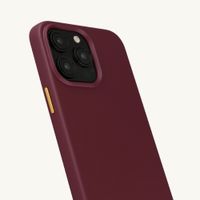 Selencia Cover posteriore Rivièra con MagSafe con ganci rimovibili Apple iPhone 14 Pro - Bold Burgundy
