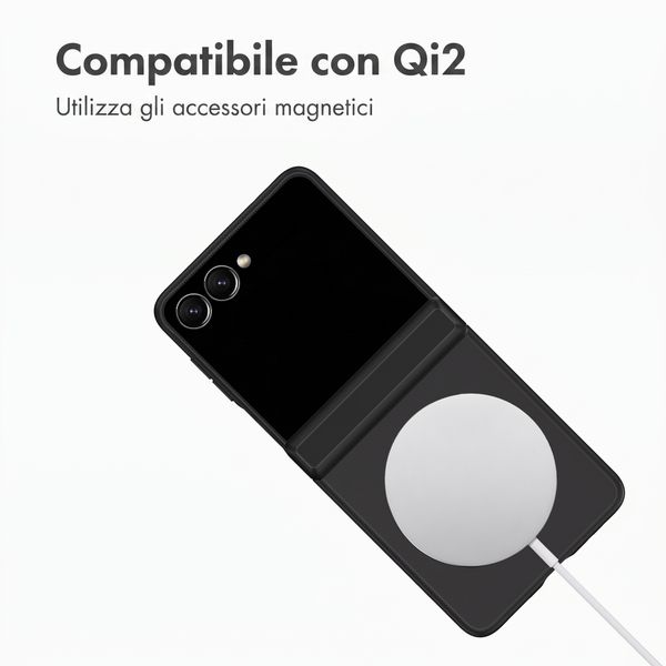Accezz Color Backcover con MagSafe e supporto ad anello Samsung Galaxy Z Flip 8 - Nero