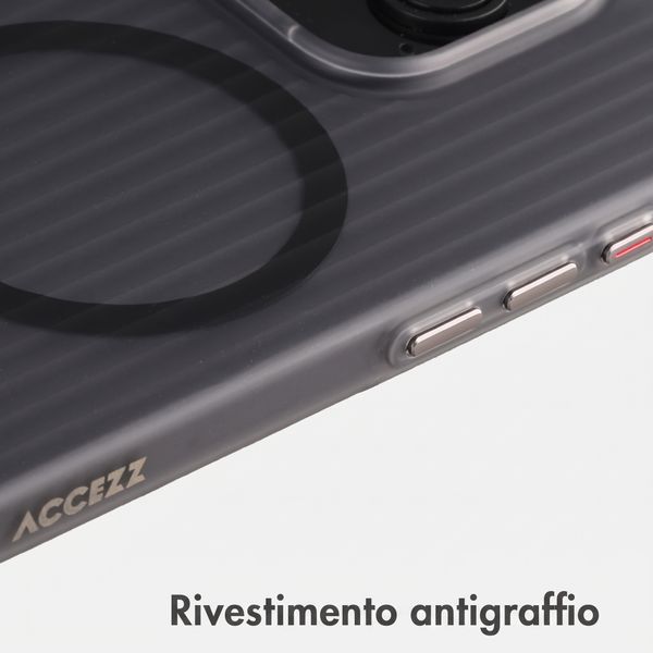 Accezz Cover Lite con MagSafe | Fluted | Apple iPhone 15 Pro - Grigio