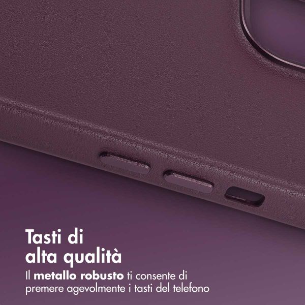 Accezz Cover in Pelle con MagSafe Apple iPhone 15 - Heath Purple