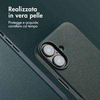 Accezz Cover in Pelle con MagSafe Apple iPhone 16 - Cedar Green