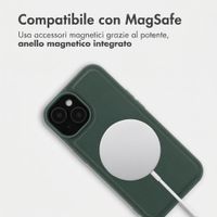 Accezz Backcover Edge con MagSafe Apple iPhone 15 - Verde