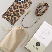 Selencia Cover per telefono Nova con cordino e portacarte Apple iPhone 16 - Leopard