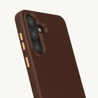 Selencia Cover posteriore Rivièra con MagSafe con ganci rimovibili Samsung Galaxy S25 / S24 - Choco Brown