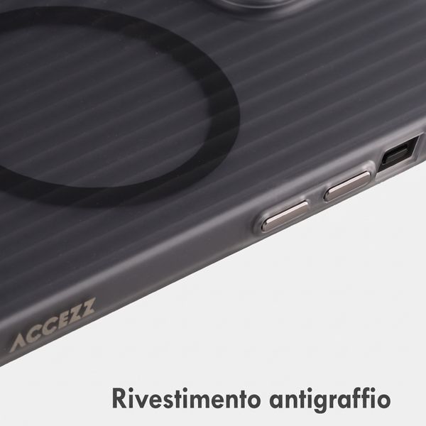 Accezz Cover Lite con MagSafe | Fluted | Apple iPhone 15 - Grigio