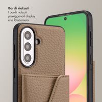 Selencia Cover per telefono Sera con cordino e portacarte a busta Samsung Galaxy A57 (5G) - Taupe