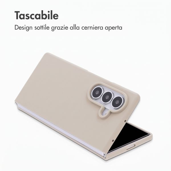 Accezz Cover in silicone liquido con MagSafe Samsung Galaxy Z Fold 8 Ultra - Stone