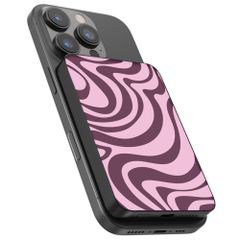 Selencia Vivid Powerbank 5.000 mAh - Draadloze Powerbank - Geschikt voor MagSafe en Qi - Black / Wavy Swirl Pink Plum