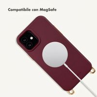 Selencia Cover posteriore Rivièra con MagSafe con ganci rimovibili iPhone 12 / 12 Pro - Bold Burgundy