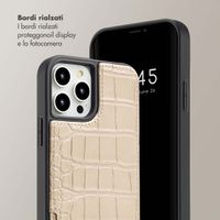 Selencia Cover per telefono Nova Croco con cordino e portacarte Apple iPhone 12 (Pro) - Beige