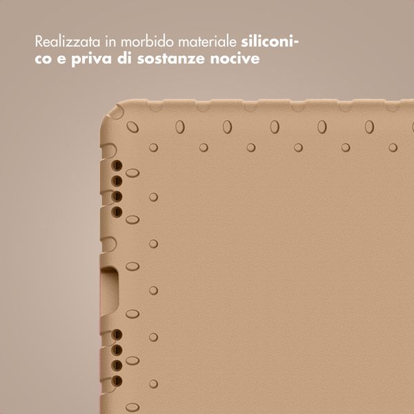 imoshion Cover Posteriore Kidsproof con Maniglia Apple iPad 11 (2025) 11 pollici A16 / iPad 10 (2022) 10.9 pollici - Beige