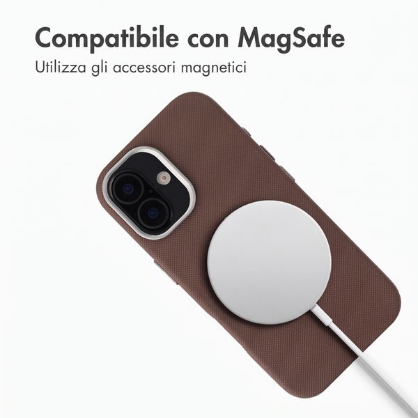 Accezz Cover Mesh con MagSafe Apple iPhone 16 - Marrone
