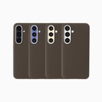 Accezz Cover Mesh con MagSafe Samsung Galaxy S25 / S24 - Marrone