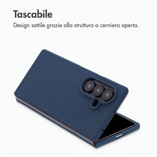 Accezz Cover in silicone liquido con MagSafe Samsung Galaxy Z Fold 8 Ultra - Blu scuro